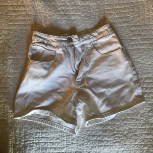 PRINCESS POLLY WHITE HIGH WAISTED DEMIN SHORTS